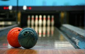 Игра в боулинг в Калининграде.Ultra Подарки. Игра в боулинг в Калининграде. Сервис: UltraPodarki.ru 8 800 505 95 30. Игра в боулинг, игра в боулинг Калининград, боулинг Калининград, купить боулинг Калининград, играть в боулинг, играть в боулинг Калининград