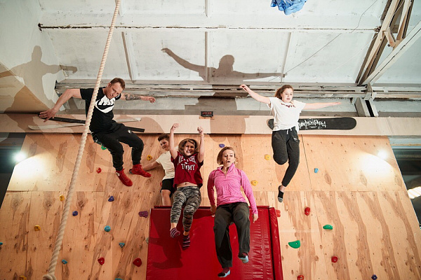  Батутный центр в Калининграде. Сервис Ultra Подарки. Купить подарочный сертификат в батутный центр, попробуйте прыжки на батуте в Калининграде. Сервис UltraPodarki.ru 8 (800) 555 95-30.. Батутный центр , батутный центр, батутный центр цены, батутный центр в Калининграде,  батутный парк, батут прыгать, прыжки +на батуте, батут Калининград, батут спорт