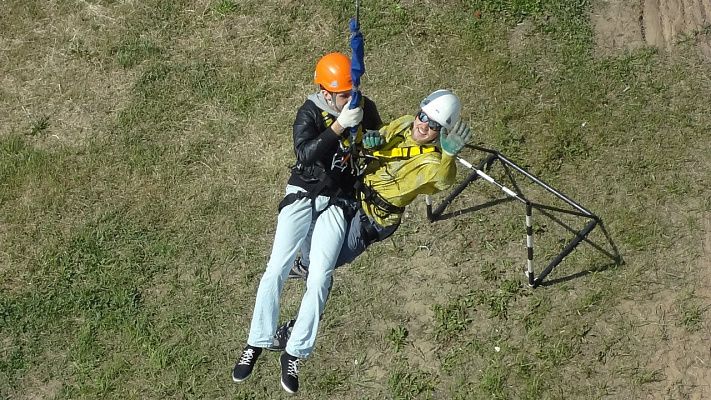 Роупджампинг - прыжки с верёвкой в Калининграде. Подарочные сертификаты Ultra Подарки. Роупджампинг в Калининграде - Экстремальный оригинальный подарок или подарочный сертификат на Роупджампинг - прыжки с верёвкой. Сервис UltraPodarki.ru 8-800-505-95-30. роупджампинг Калининград, прыжок веревка Калининград, роупджампинг, прыжок веревка, прыжок с веревкой, Подарок, подарочный сертификат, экстрим, экстремальный подарок