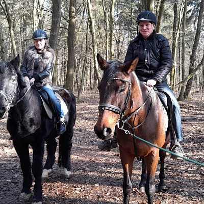 Конная прогулка в Калининграде. Подарочные сертификаты Ultra Подарки. Купить оригинальный подарок или подарочный сертификат на Конная прогулка в Калининграде. Сервис UltraPodarki.ru 8-800-505-9530. Катание на лошадях, Прогулка на лошади, Прогулка на лошадях для двоих, Конная прогулка, конный клуб, конная прогулка, конная прогулка в Калининграде, семейная конная прогулка