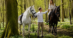 Конная прогулка для двоих с ужином в ресторане